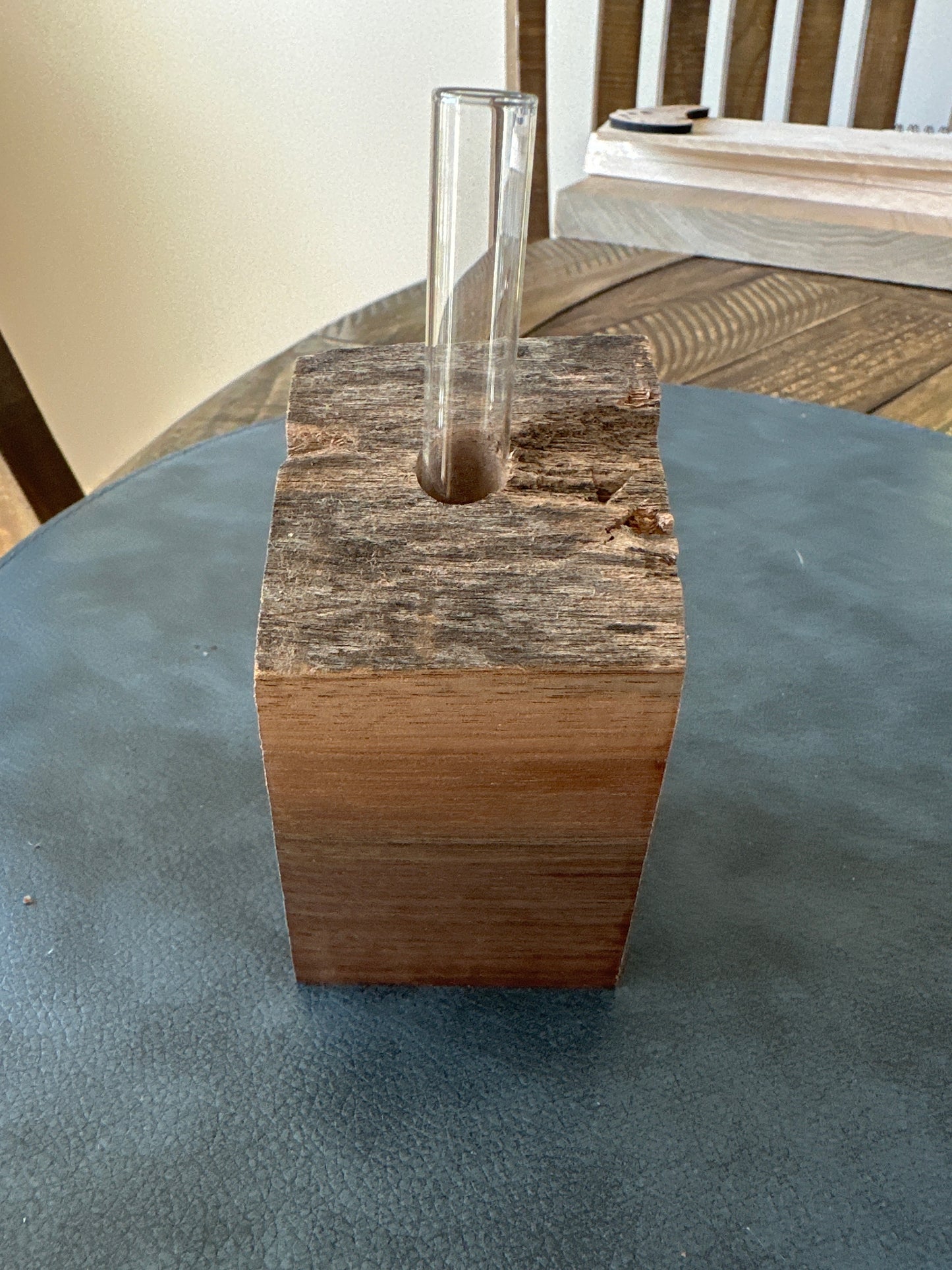 Bud vase-customized